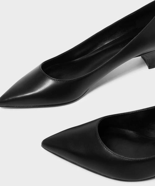 CHARLES & KEITH（チャールズ & キース）の「キトンヒールパンプス / KITTEN HEEL PUMPS（パンプス・レディース・ブラック/ブルーグリーン/マルチ・22.5cm/23cm/23.5cm/24.5cm/25cm/25.5cm）」の6枚目の写真