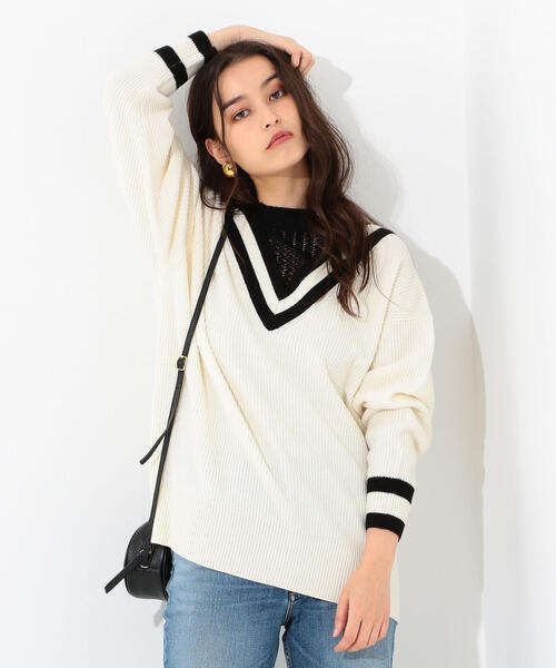 Jewel Changes（ジュエルチェンジズ）の「SMF 襟メッシュ ライン Ｖネックプルオーバー（ニット/セーター・レディース・ネイビー/オフホワイト・FREE）」の2枚目の写真