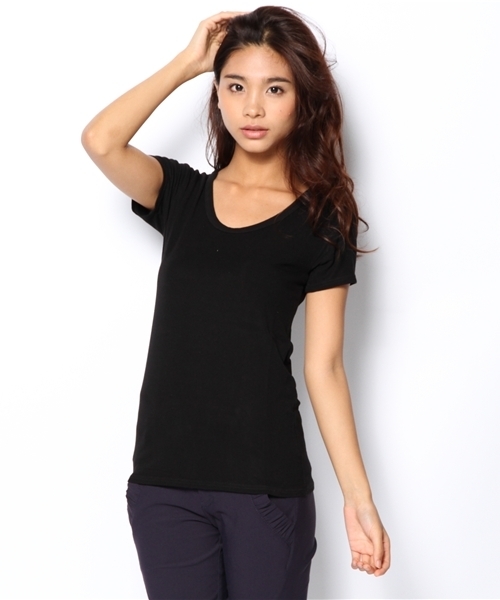 HELIOPOLE(エリオポール)の「delave 製品染めベアTシャツ(Tシャツ/カットソー・レディース・グレイッシュベージュ/ブラック/ホワイト・36)」の2枚目の写真
