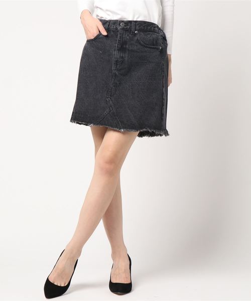 PUNYUS(プニュズ)の「デニムミニスカート(デニムスカート・レディース・インディゴブルー/ブラック系その他・1/2/4/3)」の2枚目の写真