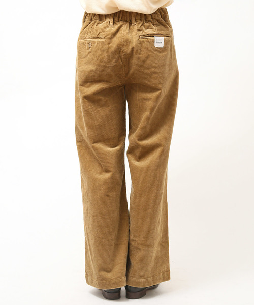 quadro(クオドロ)の「8Wストレッチコーデュロイワイドパンツ(その他パンツ・レディース・オフホワイト/ベージュ/キャメル・SMALL/MEDIUM)」の14枚目の写真