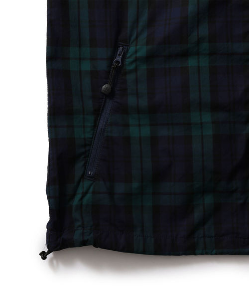 SHIPS JET BLUE（シップスジェットブルー）の「SHIPS JET BLUE: チェック ライトマウンテンパーカー（マウンテンパーカー・メンズ・ネイビー/ブルー・SMALL/MEDIUM/LARGE/X-SMALL）」の9枚目の写真