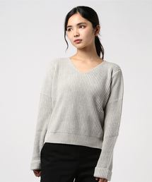 561942 シンプル ニット