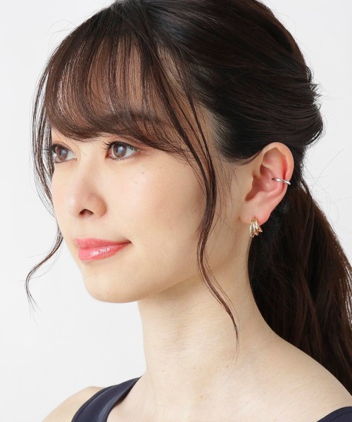 COCOSHNIK(ココシュニック)の「K10角線3連 フープピアス(ピアス(両耳用)・レディース・ホワイト系その他7・00)」の9枚目の写真