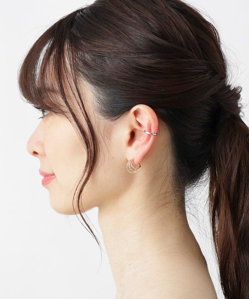 COCOSHNIK(ココシュニック)の「K10角線3連 フープピアス(ピアス(両耳用)・レディース・ホワイト系その他7・00)」の10枚目の写真