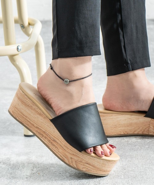 Rocky Monroe（ロッキーモンロー）の「プレート チャーム アンクレット（アンクレット・メンズ・ブラック/ブラウン/グレー/ネイビー/レッド/ターコイズブルー/ホワイト/ベージュ/ブラック系その他/ブルー系その他/ブラウン系その他/グレー系その他/レッド系その他/グリーン/オレンジ・FREE）」の5枚目の写真