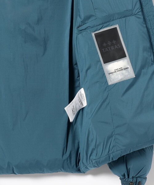 TATRAS（タトラス）の「TATRAS / BORBORE ナイロン フーデッド ダウンジャケット（ダウンジャケット/コート・メンズ・ライトグレー/ブラック/ネイビー/オフホワイト/ブルー系その他3・2/3/1/4）」の8枚目の写真