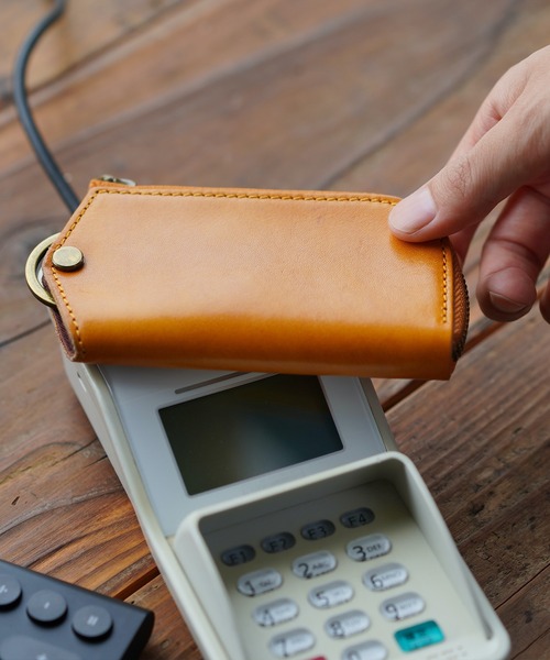 MURA（ムラ）の「イタリアンレザー Ｌ字ファスナー カードキー対応 スマート キーケース（キーケース/キーアクセサリー・レディース・ダークブラウン/ブラック/キャメル/ネイビー/イエロー/グリーン・FREE）」の15枚目の写真