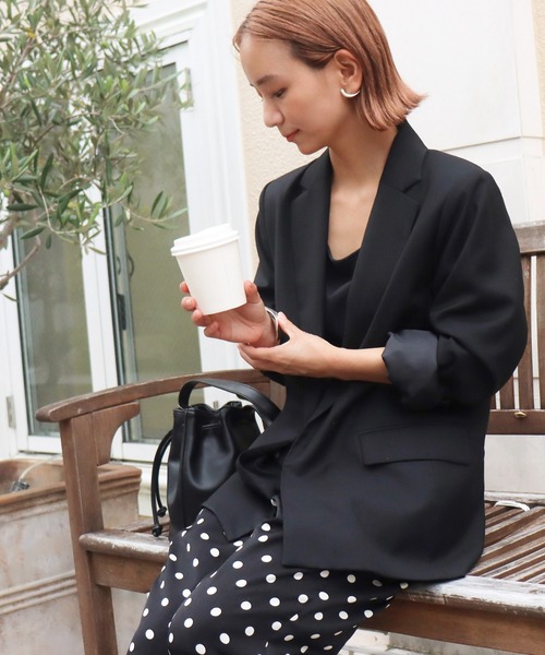 AULI(アウリィ)の「【低身長向けサイズ】ロングテーラードジャケット(テーラードジャケット・レディース・パープル/ブルー/ブラック・XS/S)」の2枚目の写真