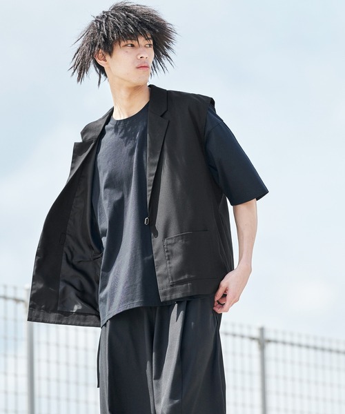 act'm（アクトム）の「テーラードカラー オーバーサイズ ジレベスト（ベスト・メンズ・ブラック/チョコ/グレイッシュベージュ・S/M/L）」の5枚目の写真