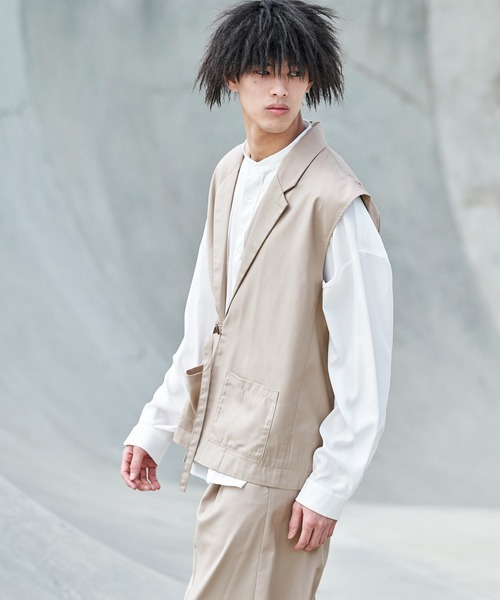act'm（アクトム）の「テーラードカラー オーバーサイズ ジレベスト（ベスト・メンズ・ブラック/チョコ/グレイッシュベージュ・S/M/L）」の9枚目の写真