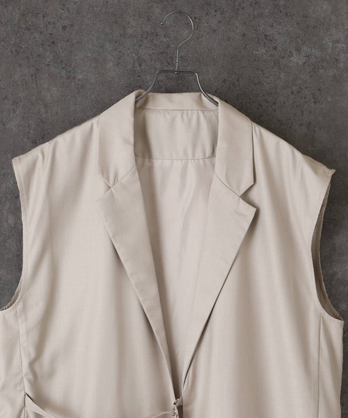 act'm（アクトム）の「テーラードカラー オーバーサイズ ジレベスト（ベスト・メンズ・ブラック/チョコ/グレイッシュベージュ・S/M/L）」の11枚目の写真