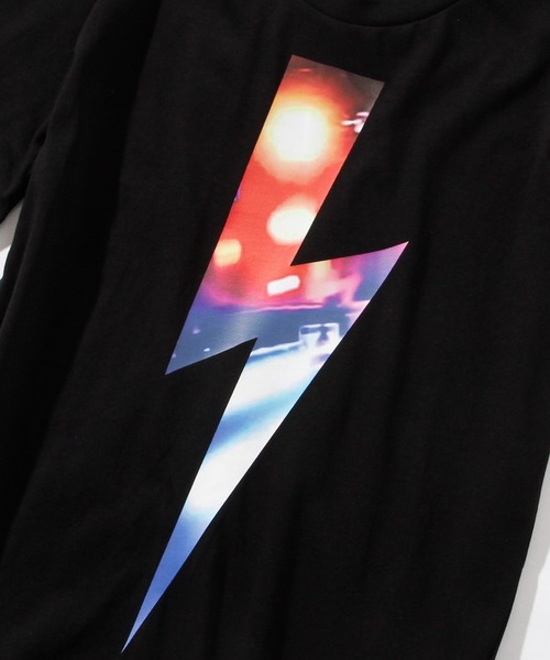 NEIL BARRETT（ニールバレット）の「Neil Barrett（ニール バレット）Tシャツカットソー（Tシャツ/カットソー・キッズ・ホワイト/ブラック・12YEAR/14Y/10YEAR/6YEAR/8YEAR/4YEAR）」の15枚目の写真