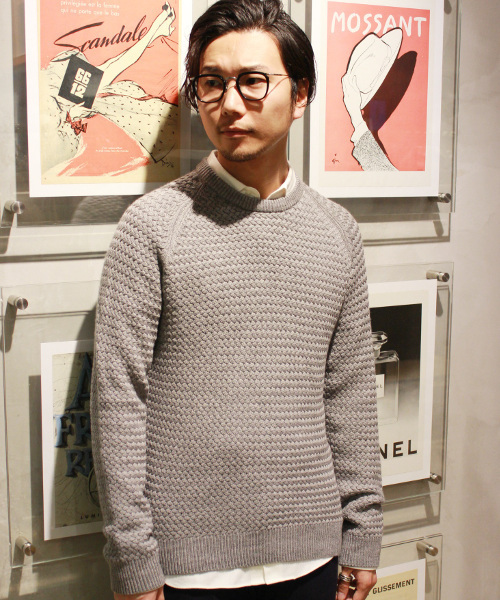 EDIFICE（エディフィス）の「◇クロスケーブル C/N P/O（ニット/セーター・メンズ・グリーン/ネイビー/チャコールグレー/ボルドー・46/48/44）」の2枚目の写真