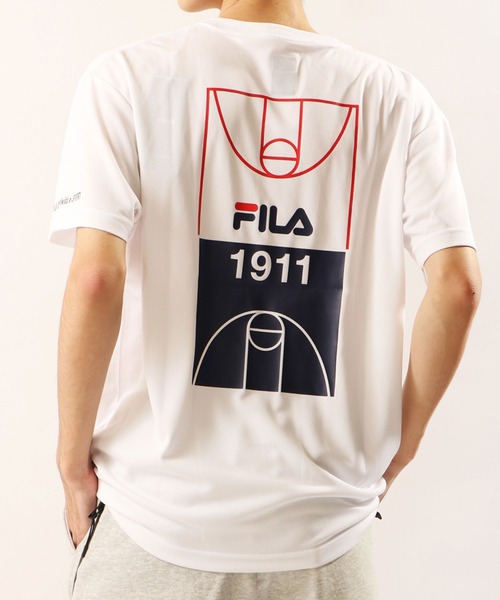 FILA HERITAGE（フィラヘリテージ）の「FILA HERITAGE×Akita Northernn Happinets 吸水速乾バスケットボール半袖グラフィックTシャツ（Tシャツ/カットソー・メンズ・ブルー系その他/ブラック系その他/ホワイト系その他/イエロー/イエロー系その他/ホワイト系その他2/ホワイト系その他3/ブラック系その他2/ブルー系その他2/レッド/ネイビー/ブラック/ホワイト・M/L/XL/S）」の4枚目の写真