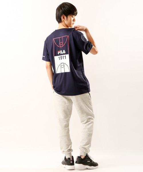 FILA HERITAGE（フィラヘリテージ）の「FILA HERITAGE×Akita Northernn Happinets 吸水速乾バスケットボール半袖グラフィックTシャツ（Tシャツ/カットソー・メンズ・ブルー系その他/ブラック系その他/ホワイト系その他/イエロー/イエロー系その他/ホワイト系その他2/ホワイト系その他3/ブラック系その他2/ブルー系その他2/レッド/ネイビー/ブラック/ホワイト・M/L/XL/S）」の14枚目の写真