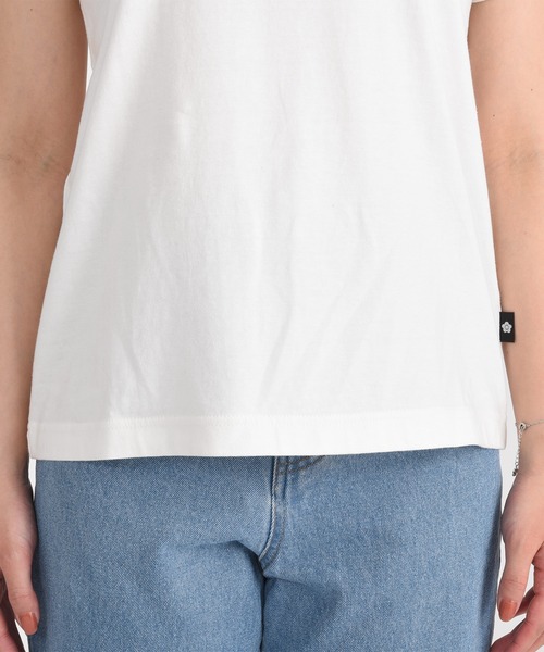 MARY QUANT（マリークワント）の「フクレロゴプリント Tシャツ