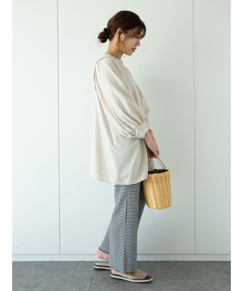 Green　Parks（グリーンパークス）の「ボリューム袖チュニック＊（Tシャツ/カットソー・レディース・オフホワイト/ライトベージュ/グリーン・FREE）」の14枚目の写真