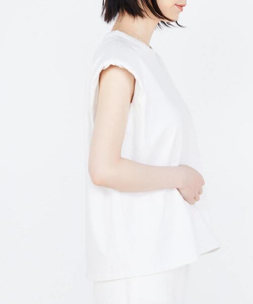 KURO(クロ)の「【CONVERSE TOKYO×KURO】パワーショルダーTシャツ(Tシャツ/カットソー・レディース・ブラック/ベージュ/オフホワイト/ブルー・FREE)」の13枚目の写真