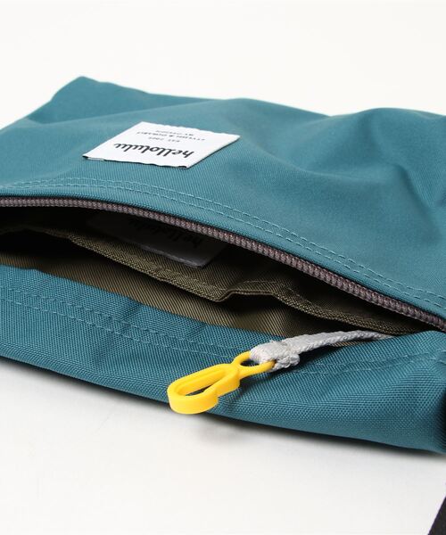 hellolulu（ハロルル）の「hellolulu CANA Compact Utility Bag － 731177（ショルダーバッグ・レディース・ブラック/ダークブルー/ブルー系その他2/オリーブ/グレー系その他・ONE）」の8枚目の写真