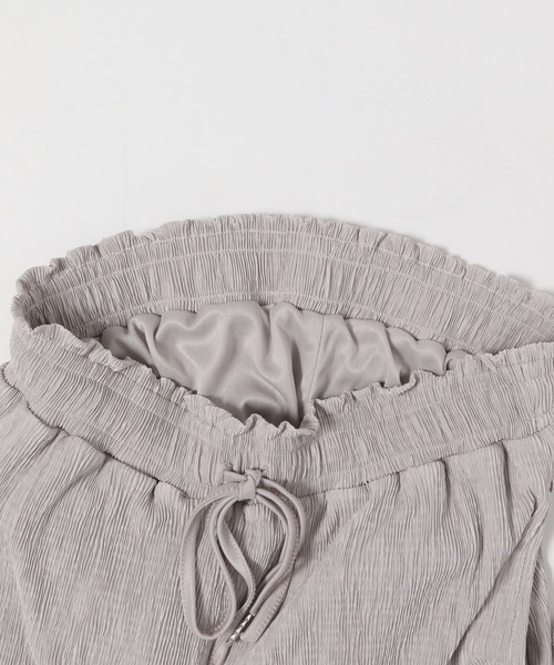 GLOBAL WORK（グローバルワーク）の「楊柳プリーツイージーパンツ/947190（その他パンツ・レディース・グレー系その他/ブラウン/ラベンダー/ブラック・MEDIUM/LARGE）」の14枚目の写真