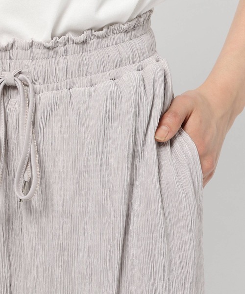GLOBAL WORK（グローバルワーク）の「楊柳プリーツイージーパンツ/947190（その他パンツ・レディース・グレー系その他/ブラウン/ラベンダー/ブラック・MEDIUM/LARGE）」の8枚目の写真