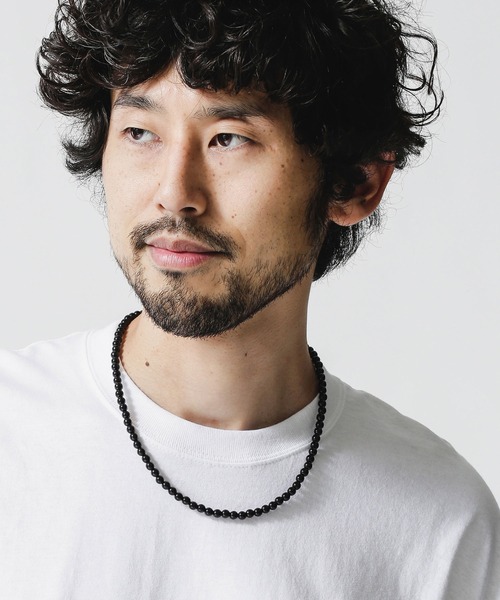 NANO universe（ナノユニバース）の「フェイクパールネックレス（ネックレス・メンズ・ブラック/オフホワイト・FREE）」の5枚目の写真