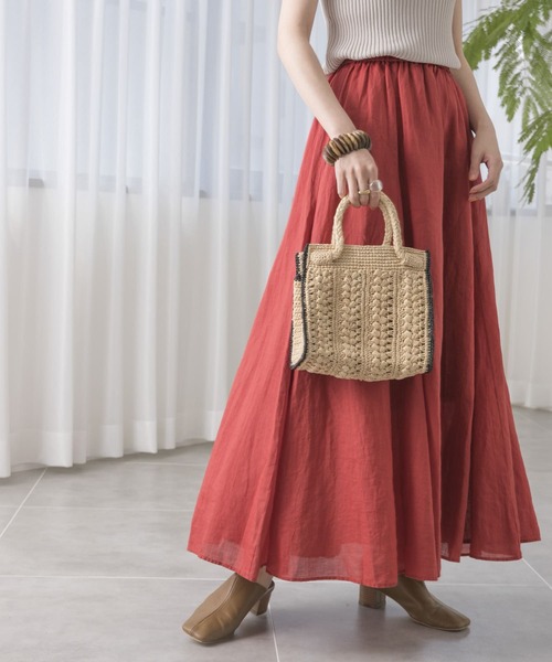 URBAN RESEARCH（アーバンリサーチ）の「ラミーフレアマキシスカート（スカート・レディース・レッド/ブラウン/ブラック・FREE）」の17枚目の写真