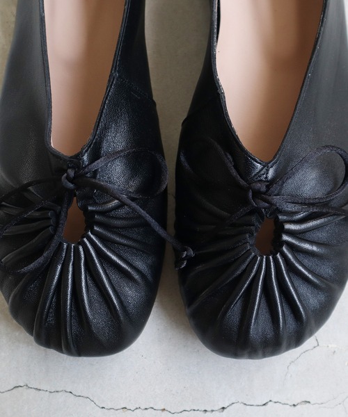 bulle de savon（ビュルデサボン）の「REMME くしゅっとペタンコシューズ（パンプス・レディース・ブラック・36/38/37）」の2枚目の写真