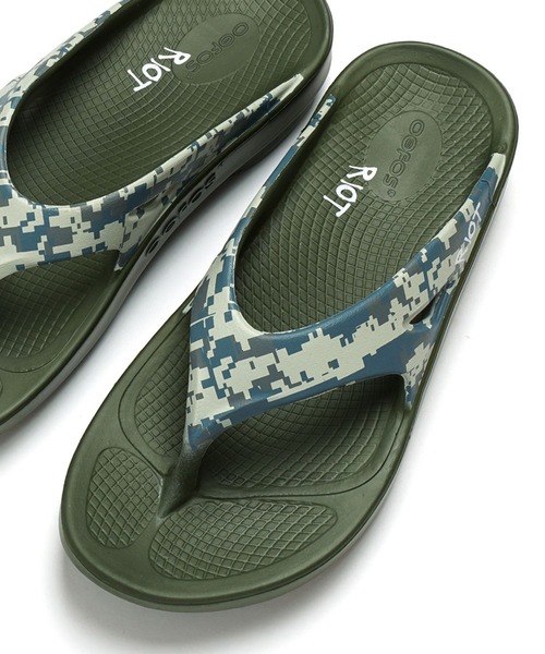 FACETASM（ファセッタズム）の「OOFOS OOriginal（サンダル・メンズ・グレー系その他/ネイビー系・26cm/27cm/28cm）」の3枚目の写真