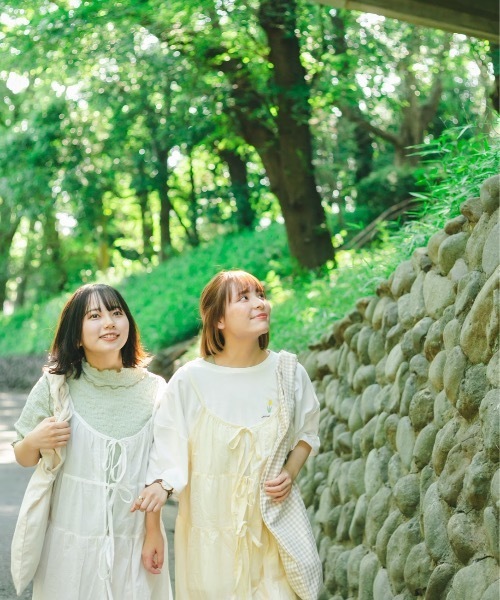 nemne store（ネンネストア）の「あじさいに染まる２weyキャミワンピース（ワンピース・レディース・ベージュ/オフホワイト/ミント・フリー）」の7枚目の写真