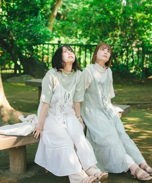 nemne store（ネンネストア）の「あじさいに染まる２weyキャミワンピース（ワンピース・レディース・ベージュ/オフホワイト/ミント・フリー）」の5枚目の写真