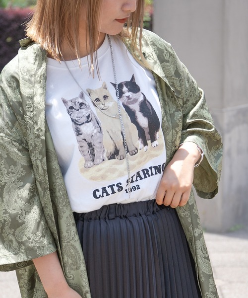 kutir(クティール)の「3匹のネコプリントTシャツ(Tシャツ/カットソー・レディース・ホワイト/オレンジ/グリーン・FREE)」の4枚目の写真