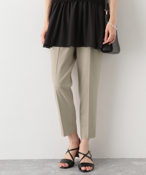 GLOBAL WORK（グローバルワーク）の「ウツクシルエットテーパードパンツ/949748（スラックス・レディース・ブラック/ネイビー/グレー/イエロー/ブルー/グリーン/アイボリー/ラベンダー/スモークピンク/ライトベージュ/グレイッシュベージュ・SMALL/MEDIUM/LARGE/X-LARGE/XX-LARGE/X-SMALL）」の4枚目の写真