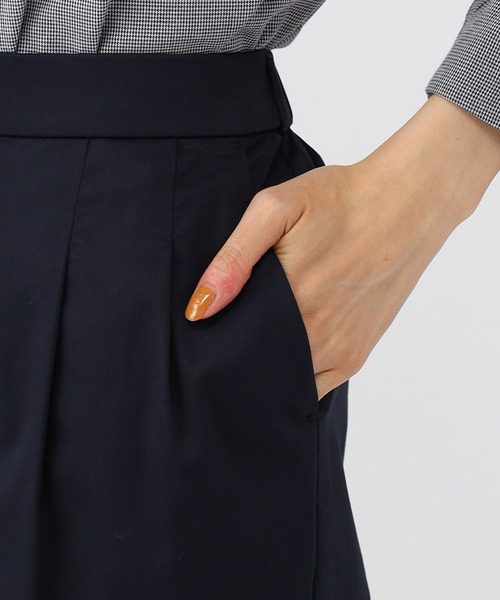 DECOY SINCE 1981(デコイシンスイチキュウハチイチ)の「シワになりにくいタックテーパードパンツ(その他パンツ・レディース・ベージュ/ネイビー/カーキ・70/64/67)」の11枚目の写真