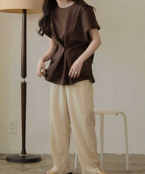 lawgy（ラウジー）の「original waist hook ct（Tシャツ/カットソー・レディース・ベージュ/ブラウン/ベージュ系その他・FREE）」の4枚目の写真