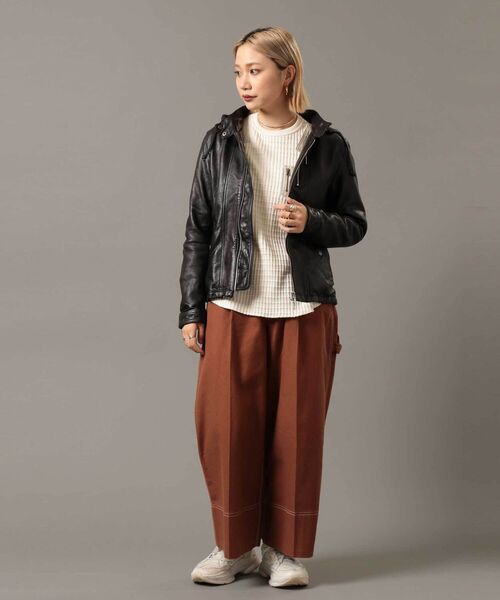 AVIREX（アヴィレックス）の「【Women's】スタンドジップレザージャケット/ STAND ZIP LEATHER JACKET / アヴィレックス / AVIREX（その他アウター・レディース・ブラック/ライトベージュ・MEDIUM/SMALL/LARGE）」の11枚目の写真