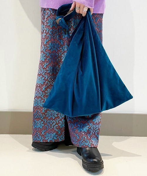 Ray BEAMS（レイビームス）の「Hollingworth country outfitters / Velvet BAG（トートバッグ・レディース・ピンク/ダークグリーン・ONE SIZE）」の2枚目の写真