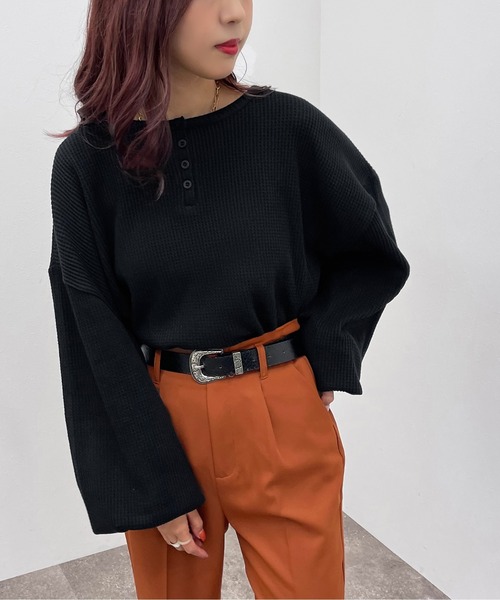 apres jour mignon(アプレジュールミニョン)の「ワッフルヘンリートップス【ZOZOTOWN限定アイテム】(Tシャツ/カットソー・レディース・アイボリー/カーキ/ブラック・X-LARGE/フリー)」の5枚目の写真