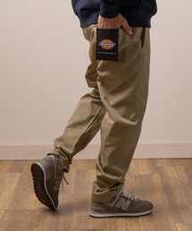 Dickies（ディッキーズ）の「［新色追加］【DICKIES／ディッキーズ】ツイル&デニムタックテーパードパンツ/イージーパンツ/スケーターパンツ（チノパンツ・メンズ）」