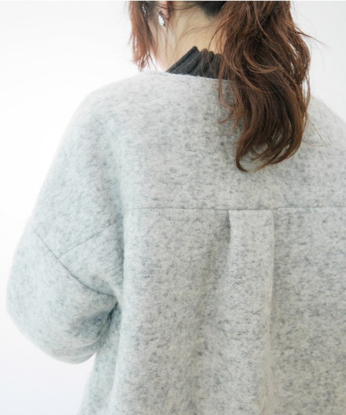 AZUL ENCANTO（アズールエンカント）の「ブークレーノーカラーコート（その他アウター・レディース・ブラック/ベージュ/ネイビー・FREE）」の11枚目の写真