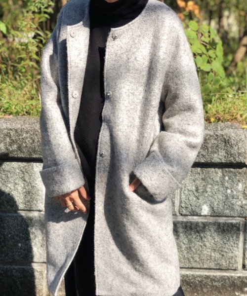 AZUL ENCANTO（アズールエンカント）の「ブークレーノーカラーコート（その他アウター・レディース・ブラック/ベージュ/ネイビー・FREE）」の20枚目の写真