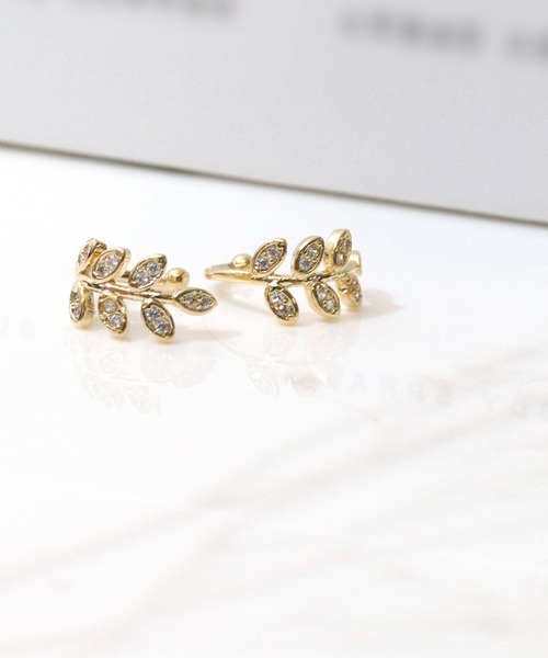 florist（フローリスト）の「トレンドデザインのゴールドイヤーカフ（イヤーカフ・レディース・その他1/その他2/その他3/その他4/その他5/その他6/その他7/その他8/その他9/その他10・FREE）」の17枚目の写真