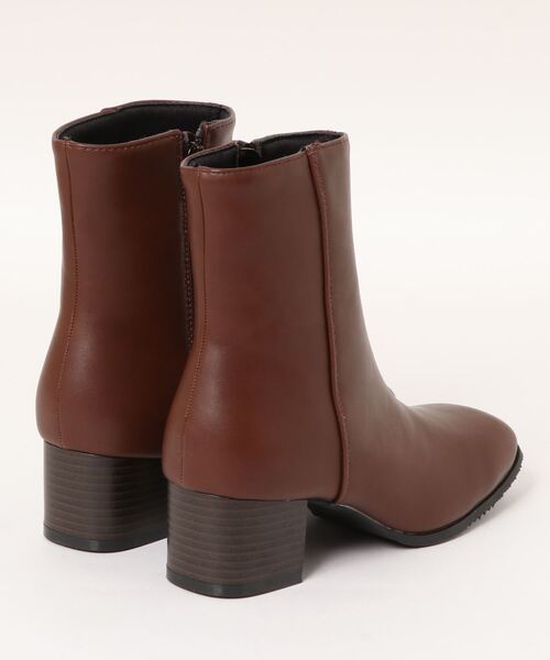 Realta（レアルタ）の「Realta(レアルタ)  スクエアトゥスタックヒールショート ブーツ（ブーツ・レディース・ブラック/ダークブラウン/ブラック系その他・LL/L/M/S）」の4枚目の写真