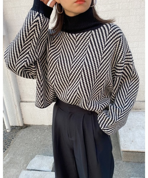 LiSeek（リシーク）の「【LiSeeK】ヘリンボーン柄ニット TOP（ニット/セーター・レディース・ブラック/ベージュ/ブラウン・FREE）」の2枚目の写真