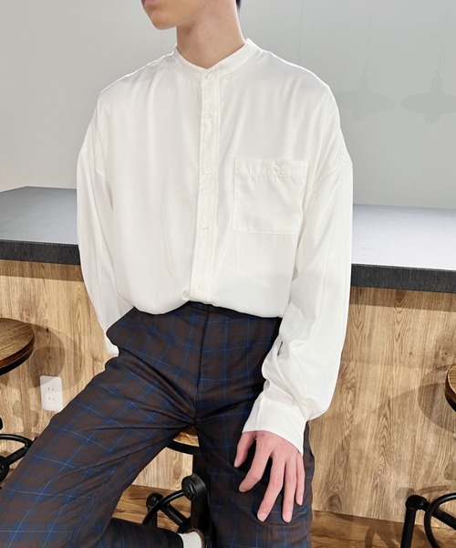 Niell（ニール）の「バンドカラーオーバーサイズシャツ〇（シャツ/ブラウス・メンズ・ホワイト/ブラック/サックスブルー・S/M/L）」の2枚目の写真