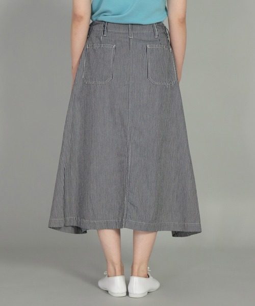 OMNIGOD（オムニゴッド）の「[OMNIGOD womens / オムニゴッド]　ヒッコリーデニム ロールスカート（スカート・レディース・ブルー系その他・FREE）」の8枚目の写真