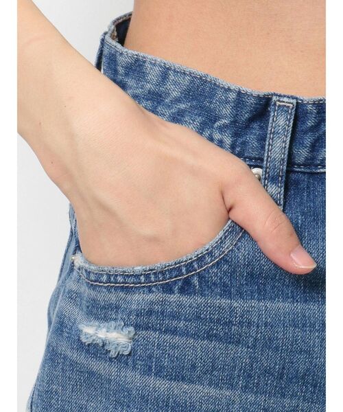 GYDA(ジェイダ)の「BACK RIPPEDデニムショートパンツ(デニムパンツ・レディース・ライトブルー/インディゴブルー/ブルー・SMALL/MEDIUM/LARGE/X-SMALL)」の18枚目の写真