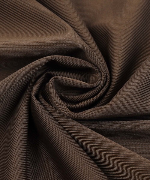 SEA DRESS（シードレス）の「バックシャンロングラッシュガード（ラッシュガード・レディース・ブラック/クリーム/チョコ・M/L）」の17枚目の写真