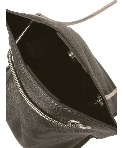 MURUA（ムルーア）の「チェーンドロストバッグ（ショルダーバッグ・レディース・アイボリー/ブラック/ブルー・FREE）」の21枚目の写真